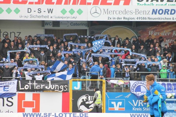 28. Spieltag 16/17: Sportfreunde Lotte - Hallescher FC - Bild 6