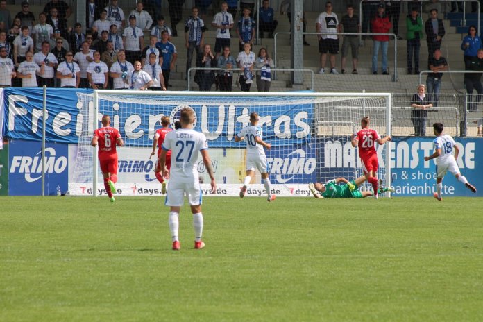 5. Spieltag 18/19: Sportfreunde Lotte - Hallescher FC - Bild 5