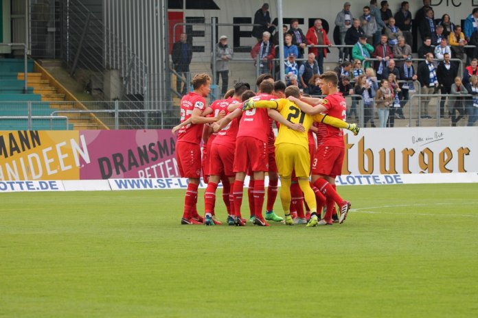 36. Spieltag 17/18: Sportfreunde Lotte - Würzburger Kickers Teil 2 - Bild 15