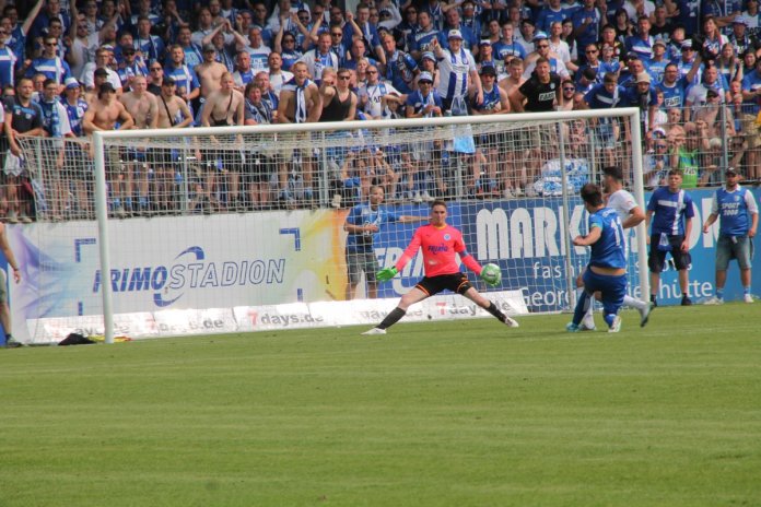 38. Spieltag 17/18: Sportfreunde Lotte - 1. FC Magdeburg - Bild 14