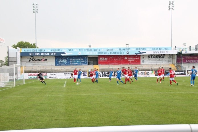 37. Spieltag 16/17: Sportfreunde Lotte - 1. FSV Mainz 05 II - Bild 1