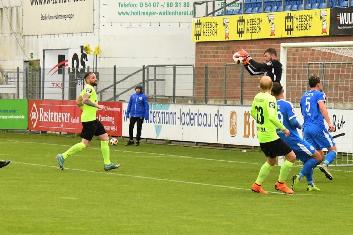 36. Spieltag 18/19: Sportfreunde Lotte - SV Wehen Wiesbaden - Bild 10