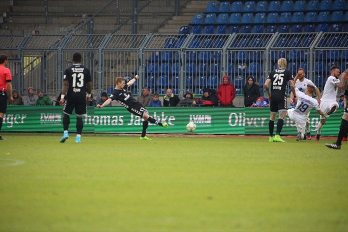 34. Spieltag 16/17: 1. FC Magdeburg - Sonnenhof Großaspach - Bild 11