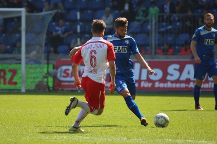 32. Spieltag 16/17: 1. FC Magdeburg - Jahn Regensburg - Bild 12