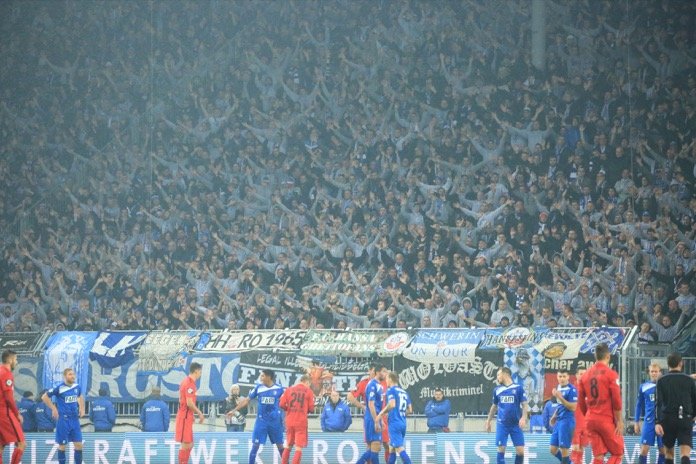 Kein Sieger im Derby zwischen Magdeburg und Rostock – Spielbericht + Bilder