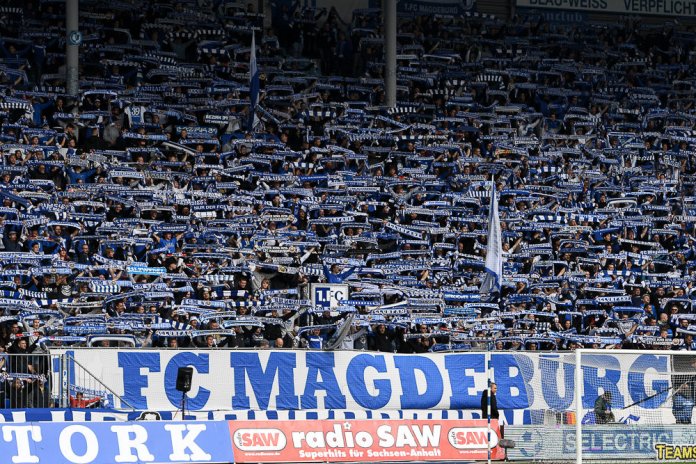 13. Spieltag 17/18: 1. FC Magdeburg - SpVgg Unterhaching - Bild 1