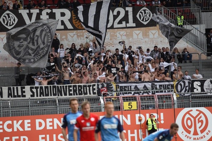 36. Spieltag 16/17: 1. FSV Mainz 05 II - VfR Aalen - Bild 15