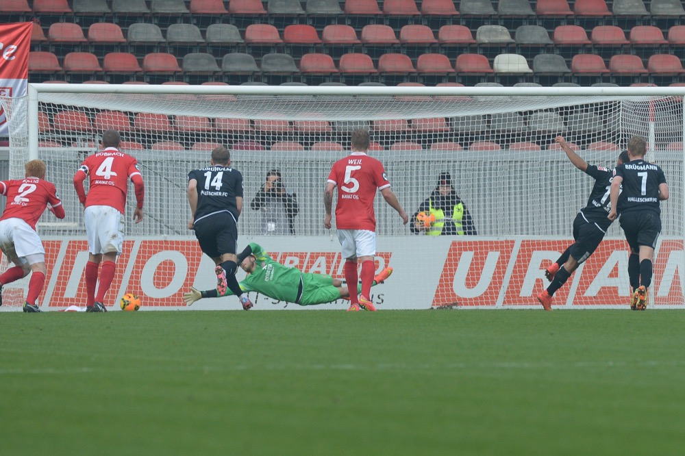 18. Spielag: 1. FSV Mainz 05 II - Hallescher FC - Bild 9