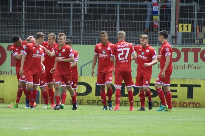 38. Spieltag 16/17: 1. FSV Mainz 05 II - Fortuna Köln - Bild 4
