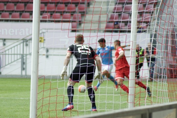 38. Spieltag 16/17: 1. FSV Mainz 05 II - Fortuna Köln - Bild 6
