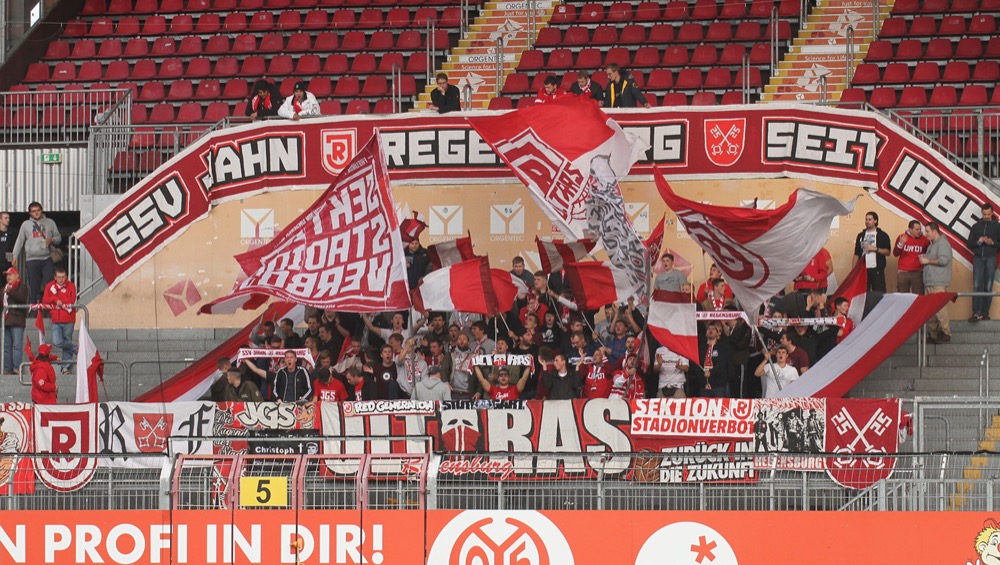 15. Spieltag: 1. FSV Mainz 05 II - Jahn Regensburg - Bild 1