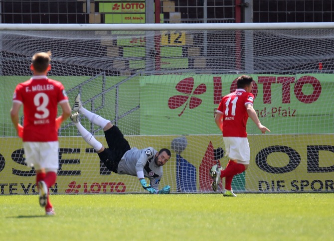 Mainz II punktet gegen Wehen Wiesbaden -  Spielbericht