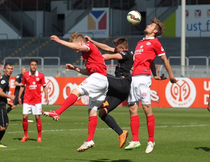 33. Spieltag: 1. FSV Mainz 05 II - SV Wehen Wiesbaden - Bild