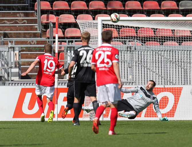 33. Spieltag: 1. FSV Mainz 05 II - SV Wehen Wiesbaden - Bild 14