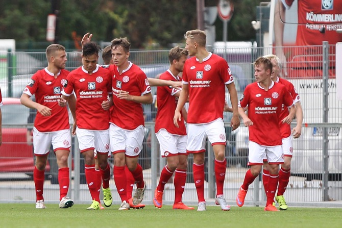 8. Spieltag 15/16: 1. FSV Mainz 05 II - Würzburger Kickers - Bild 6