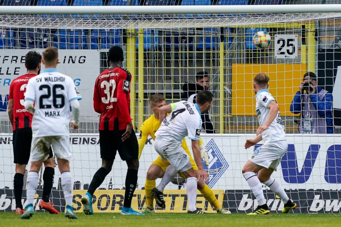 20. Spieltag 19/20: SV Waldhof Mannheim - Chemnitzer FC - Bild 9
