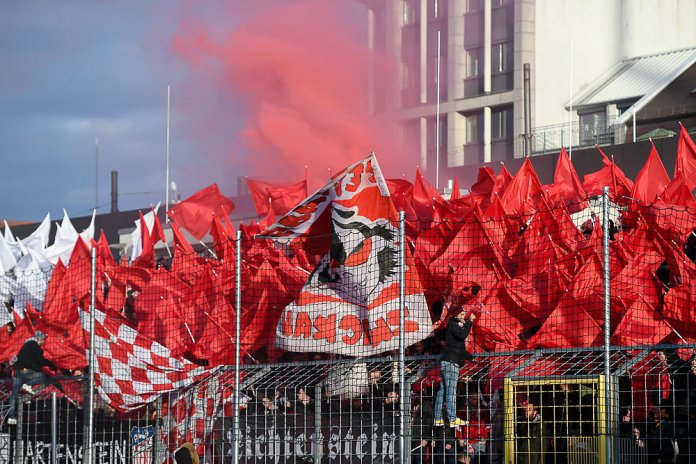 17. Spieltag 18/19: TSV 1860 München - FSV Zwickau - Bild 11