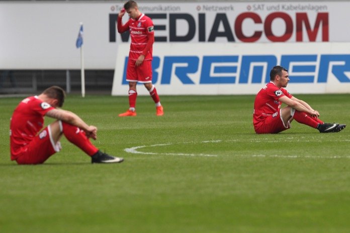 32. Spieltag 16/17: SC Paderborn 07 - FSV Frankfurt - Bild 15