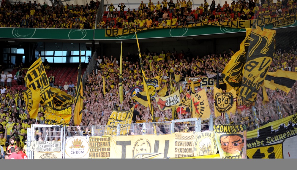 DFB-Pokal: Stuttgarter Kickers - Borussia Dortmund - Bild 1