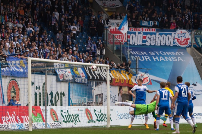 Rostock landet in letzter Sekunde einen Befreiungsschlag gegen Dortmund II - Spielbericht