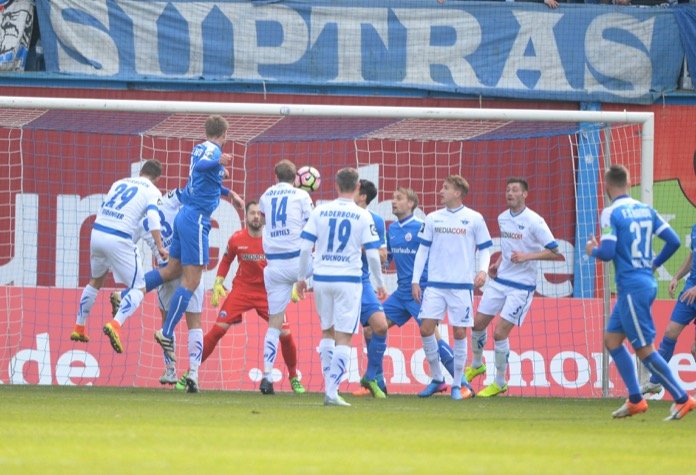 29. Spieltag 16/17: Hansa Rostock - SC Paderborn 07 - Bild 6