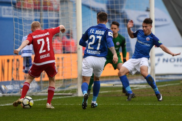 33. Spieltag 17/18: Hansa Rostock - SpVgg Unterhaching Teil2 - Bild 2