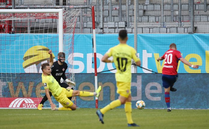35. Spieltag 19/20: KFC Uerdingen 05 - Würzburger Kickers - Bild 4