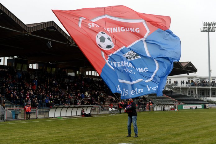 22. Spieltag 17/18: SpVgg Unterhaching - SV Wehen Wiesbaden