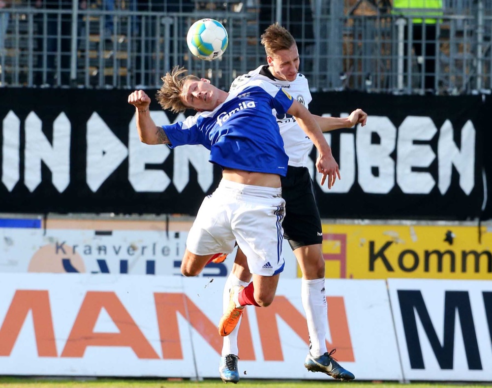 25. Spieltag: Wacker Burghausen - Holstein Kiel - Bild 15