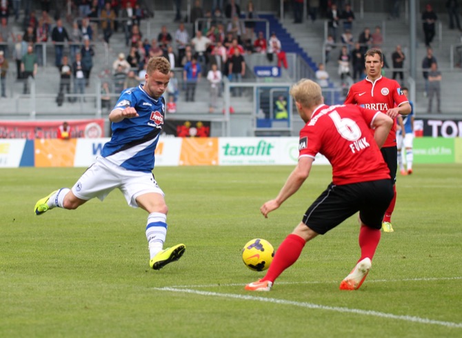36. Spieltag: SV Wehen Wiesbaden - Arminia Bielefeld - Bild 6