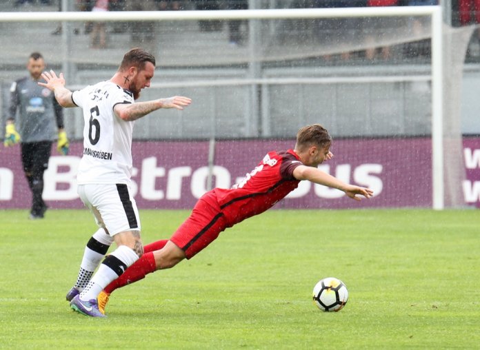 1. Spieltag 17/18: Wehen Wiesbaden - Carl Zeiss Jena - Bild 9