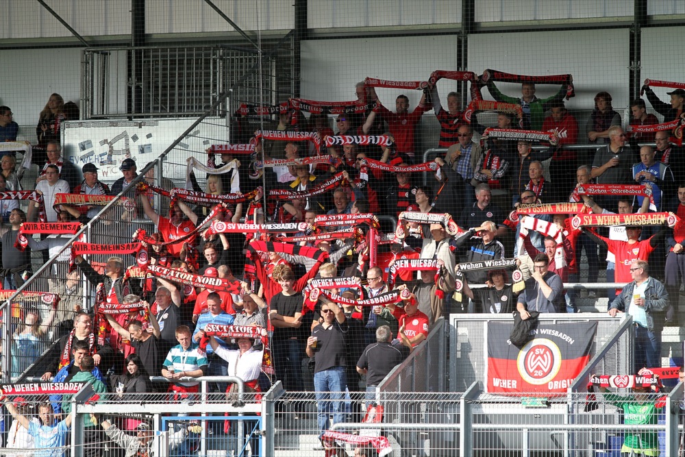 14. Spieltag 14/14: SV Wehen Wiesbaden - 1. FSV Mainz 05 II - Bild 10