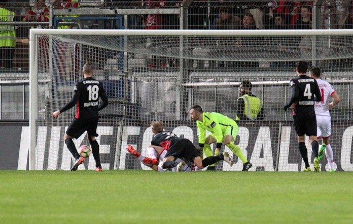 27. Spieltag 16/17: SV Wehen Wiesbaden - 1. FSV Mainz 05 II - Bild 8