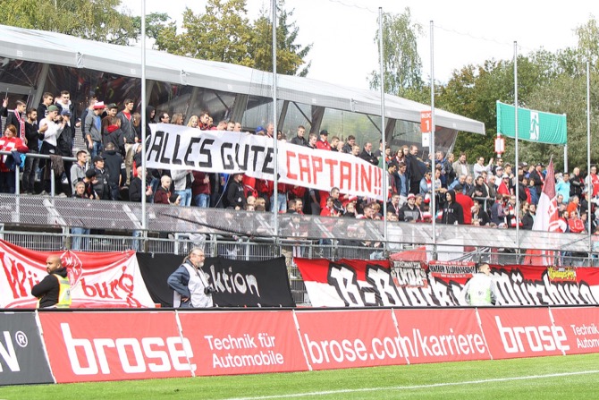 9. Spieltag 15/16: Würzburger Kickers - Hallescher FC - Bild 4