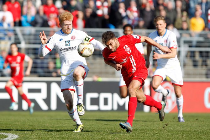 27. Spieltag 15/16: Würzburger Kickers - 1. FSV Mainz 05 II - Bild 1