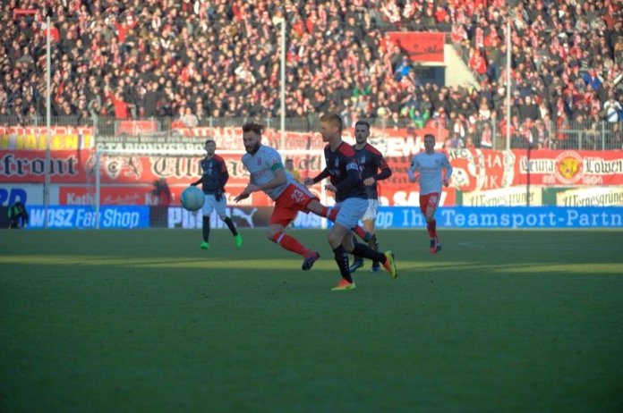 20. Spieltag 16/17: Hallescher FC - Rot-Weiß Erfurt - Bild 13
