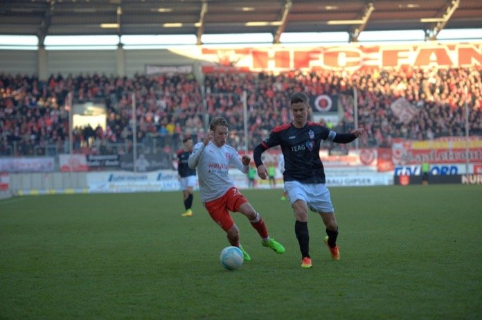 20. Spieltag 16/17: Hallescher FC - Rot-Weiß Erfurt - Bild 16