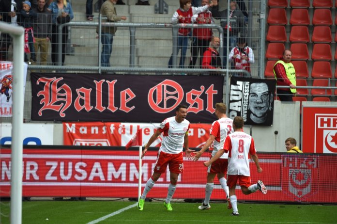 7. Spieltag 17/18: Hallescher FC - SV Wehen Wiesbaden - Bild 12