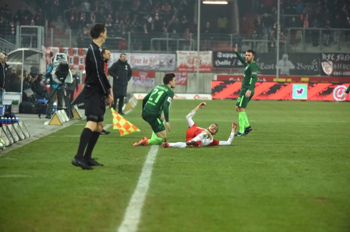 28. Spieltag 17/18: Hallescher FC - SV Werder Bremen II  - Bild 2