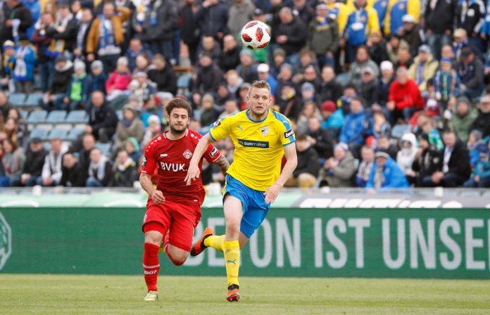 36. Spieltag 18/19: Carl Zeiss Jena - Würzburger Kickers - Bild 14