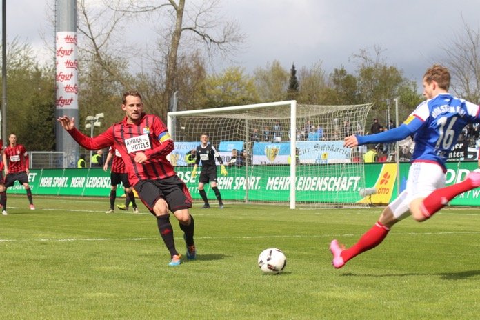 34. Spieltag 16/17: Holstein Kiel - Chemnitzer FC - Bild 6