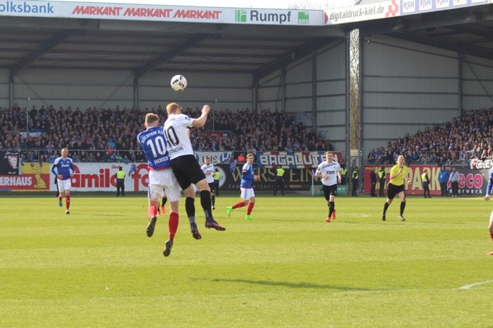 29. Spieltag 16/17: Holstein Kiel - 1. FC Magdeburg  - Bild 13