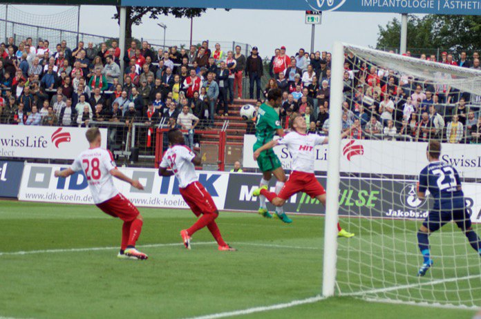 2. Spieltag 16/17: Fortuna Köln - SV Werder Bremen II  - Bild 9
