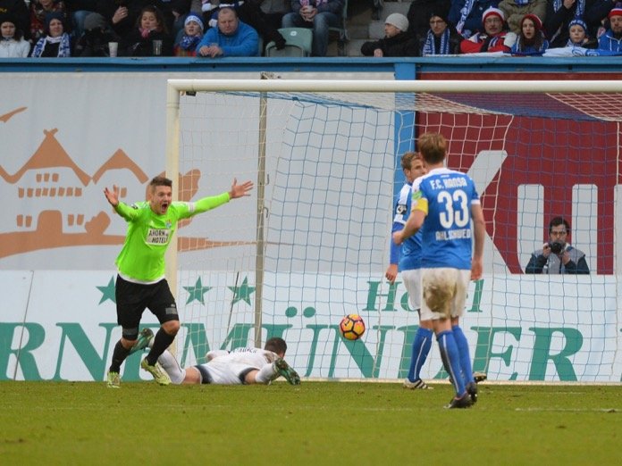 19. Spieltag 16/17: Hansa Rostock - Chemnitzer FC - Bild 11