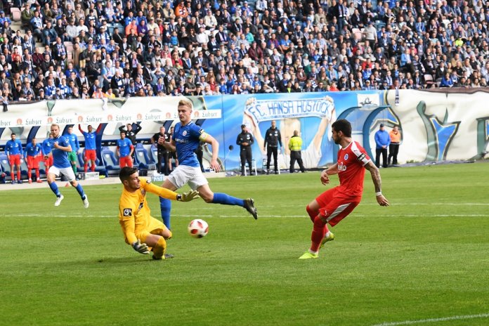 35. Spieltag 18/19: Hansa Rostock - Sportfreunde Lotte - Bild 6