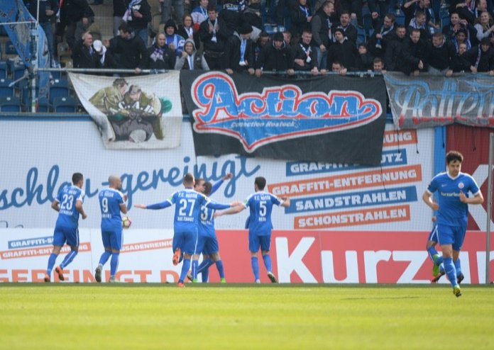 29. Spieltag 16/17: Hansa Rostock - SC Paderborn 07 - Bild 7