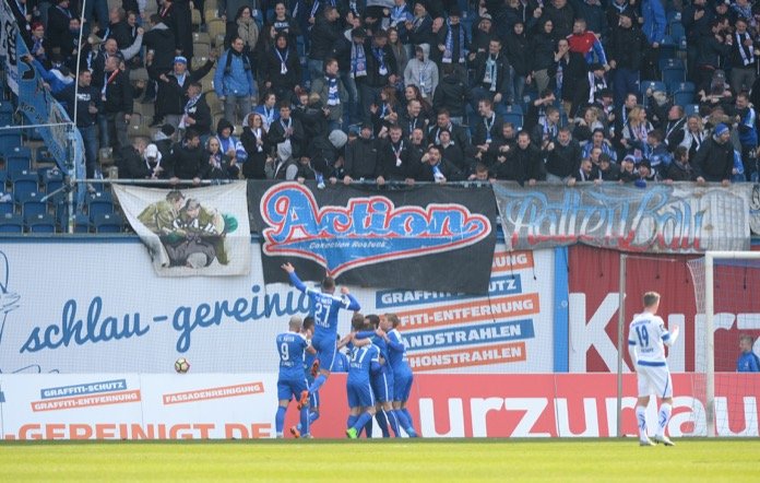 29. Spieltag 16/17: Hansa Rostock - SC Paderborn 07 - Bild 8