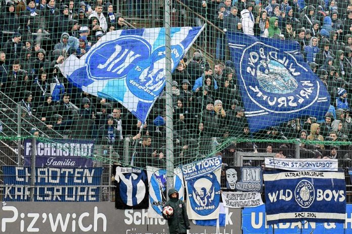 13. Spieltag 18/19: SpVgg Unterhaching - Karlsruher SC - Bild 2