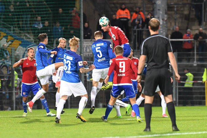 14. Spieltag 17/18: SpVgg Unterhaching - Hansa Rostock - Bild 4