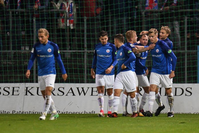 14. Spieltag 17/18: SpVgg Unterhaching - Hansa Rostock - Bild 10